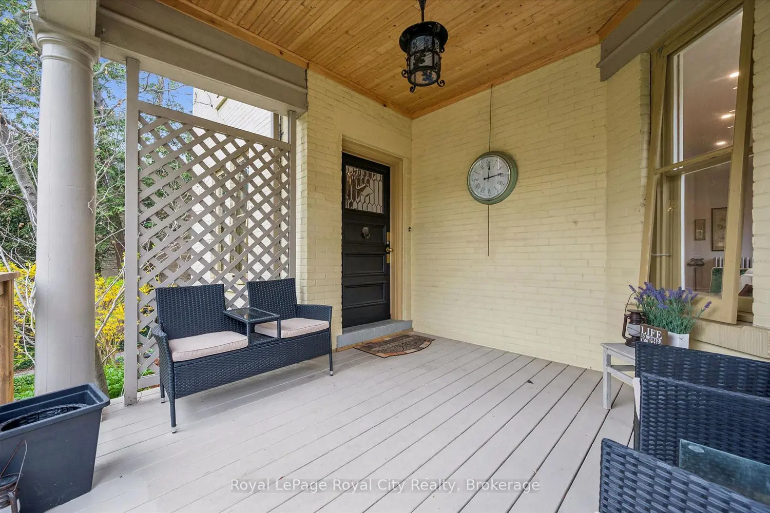 113 Queen Street photo 3
