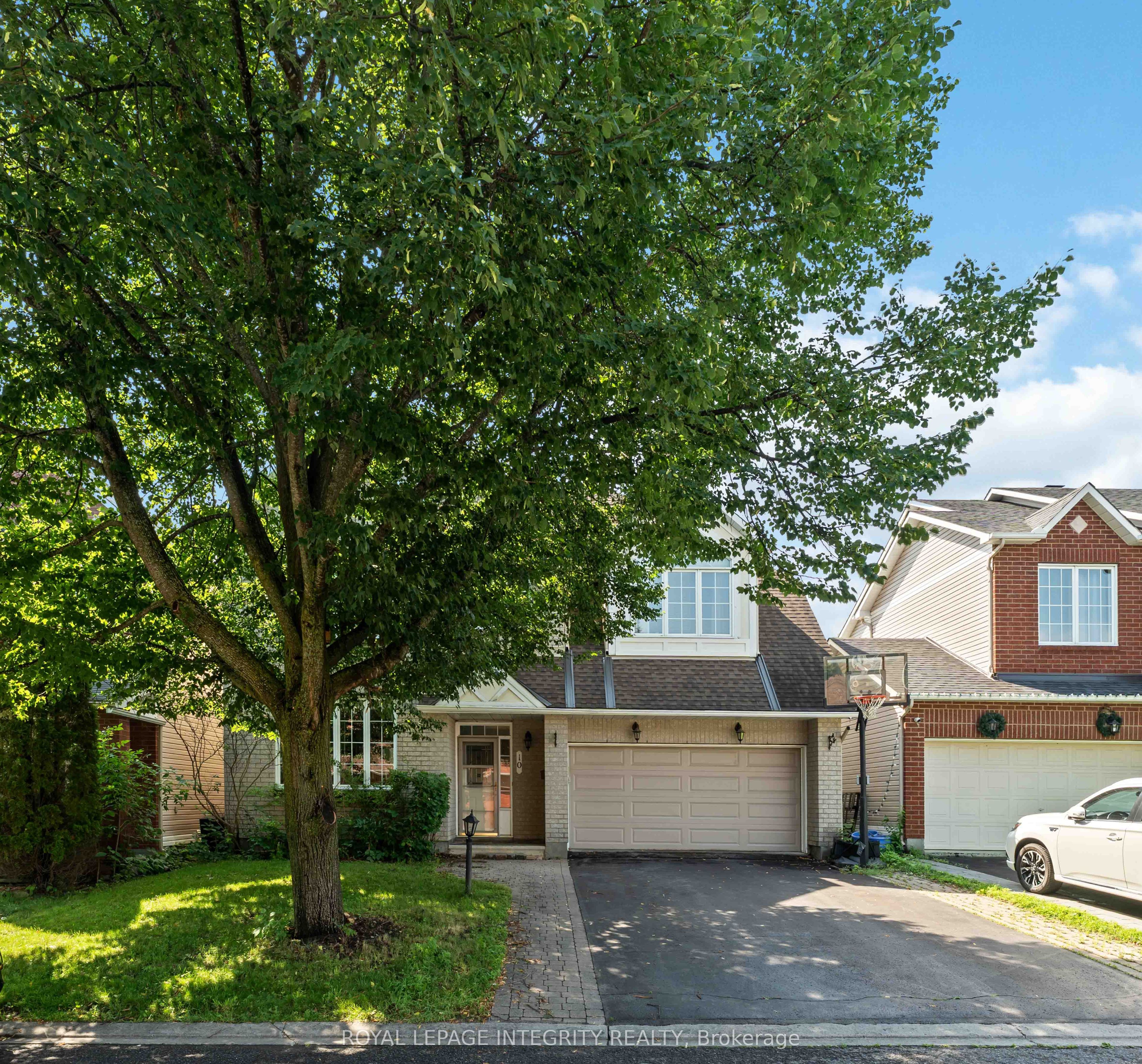 10 Westwinds Place, Ottawa, ON, K2G 6L1