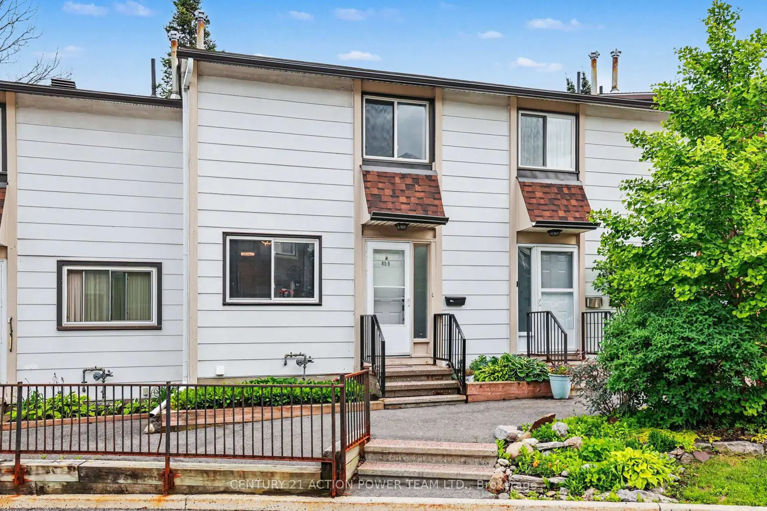 48 Sumac Street 76 photo 3