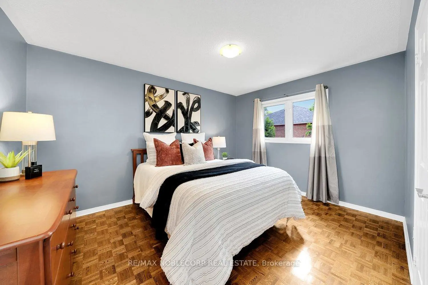 3 Castlehill Road photo 3
