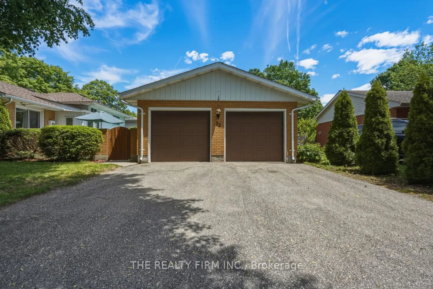 52 Maxwell Crescent photo 5