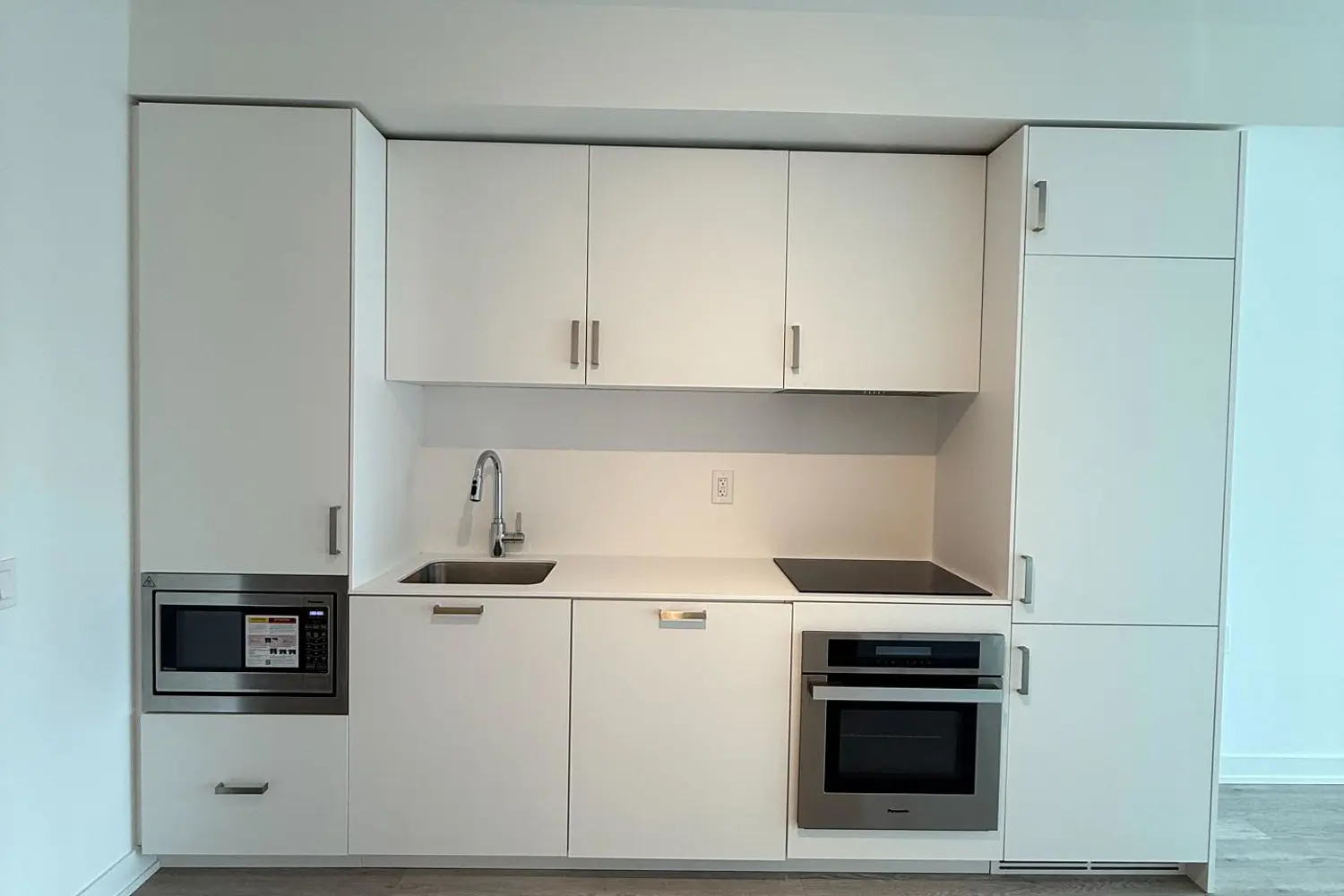 88 Queen Street 1007 photo 3