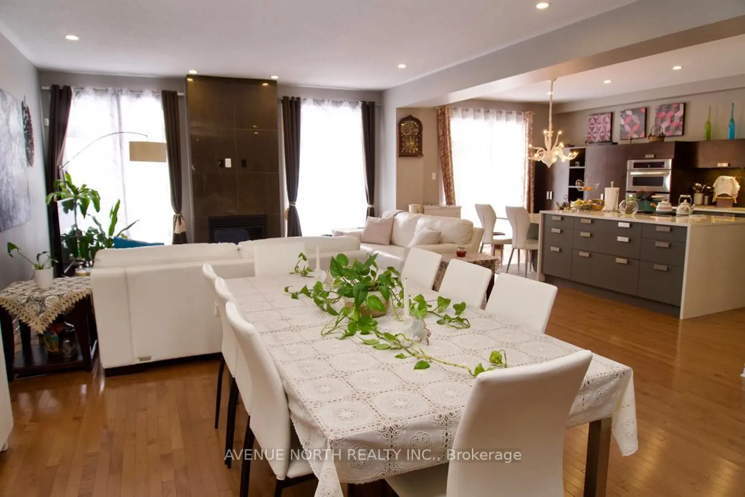 513 Egret Way photo 3