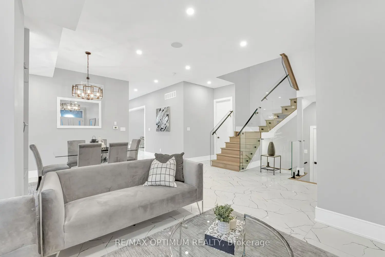 30 Mclaughlin Road photo 3