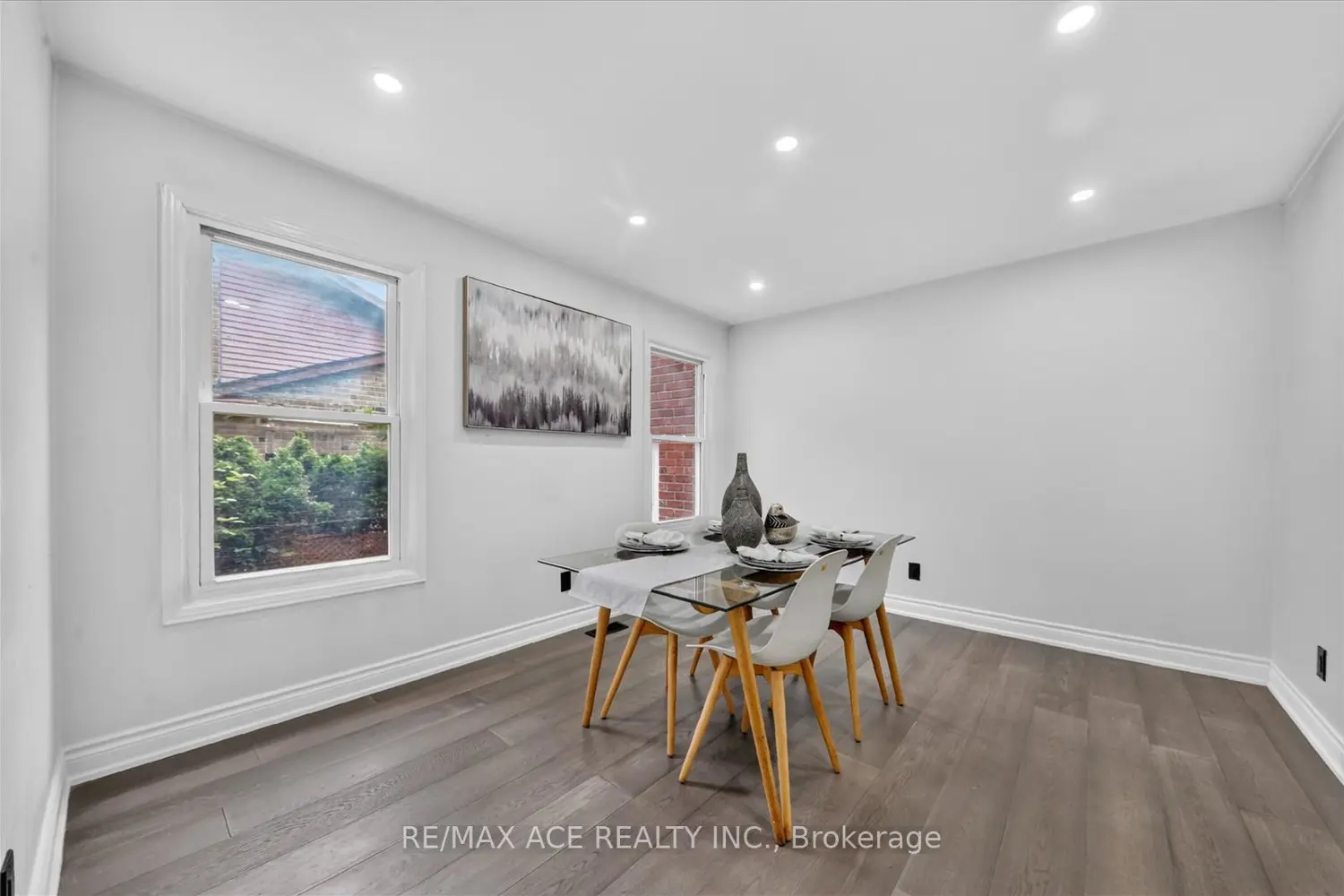 4 Beaumont Drive photo 5