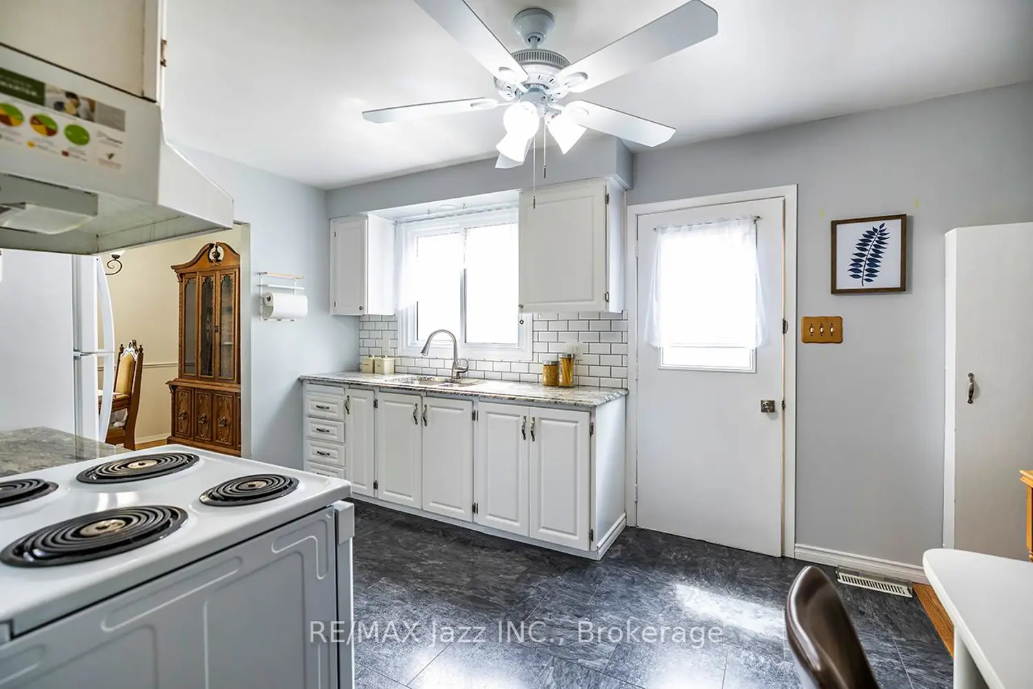 22 Deerpark Crescent photo 5