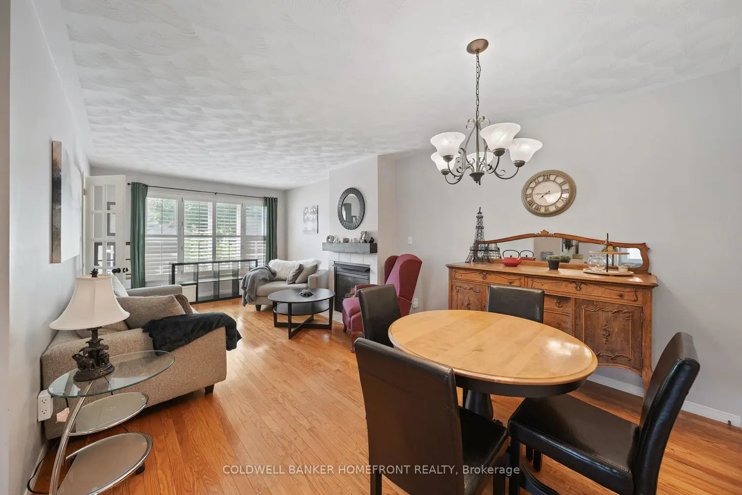 21 Court Drive photo 5