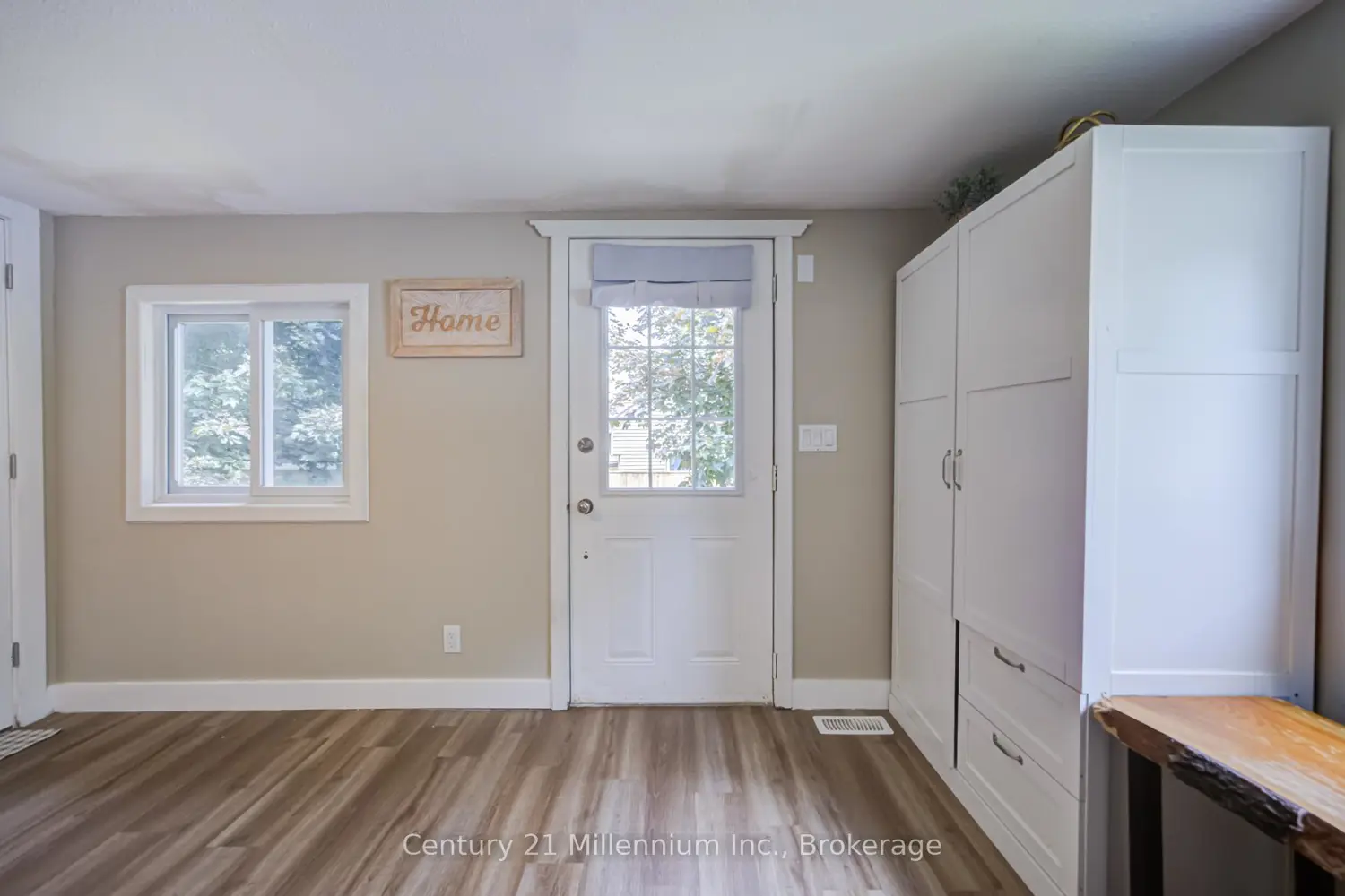332 Bruce Road 40 photo 4