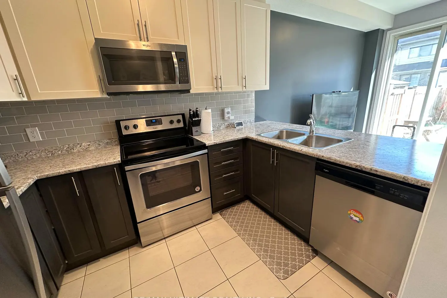 31 Davenfield Circle photo 2