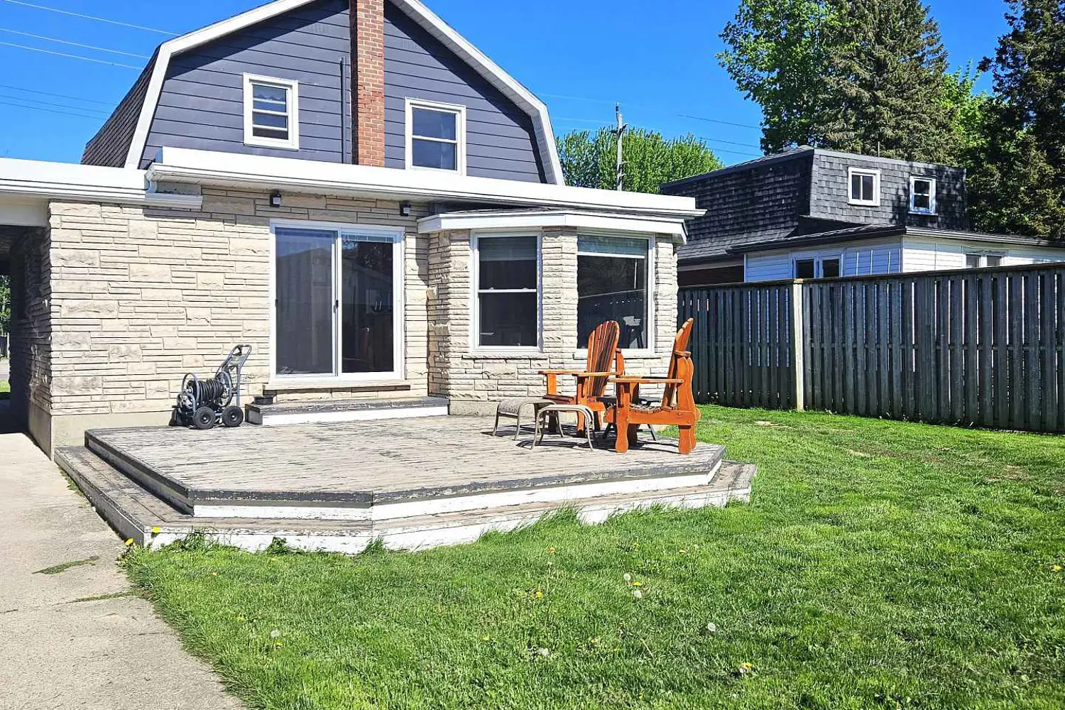 958 6Th Avenue photo 2