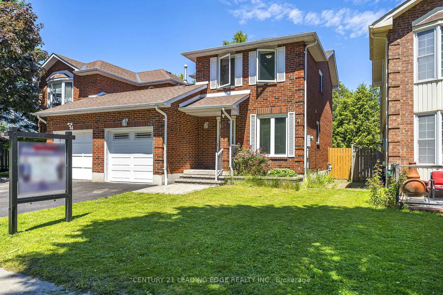 42 Hewitt Crescent photo 2