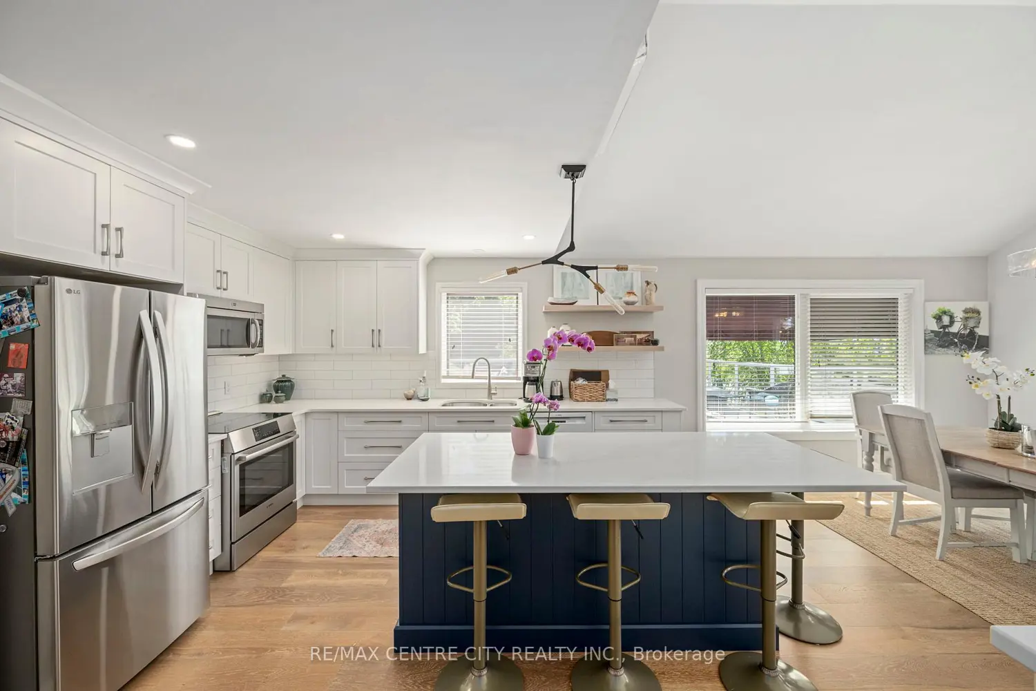 547 Edith Cavell Boulevard photo 3
