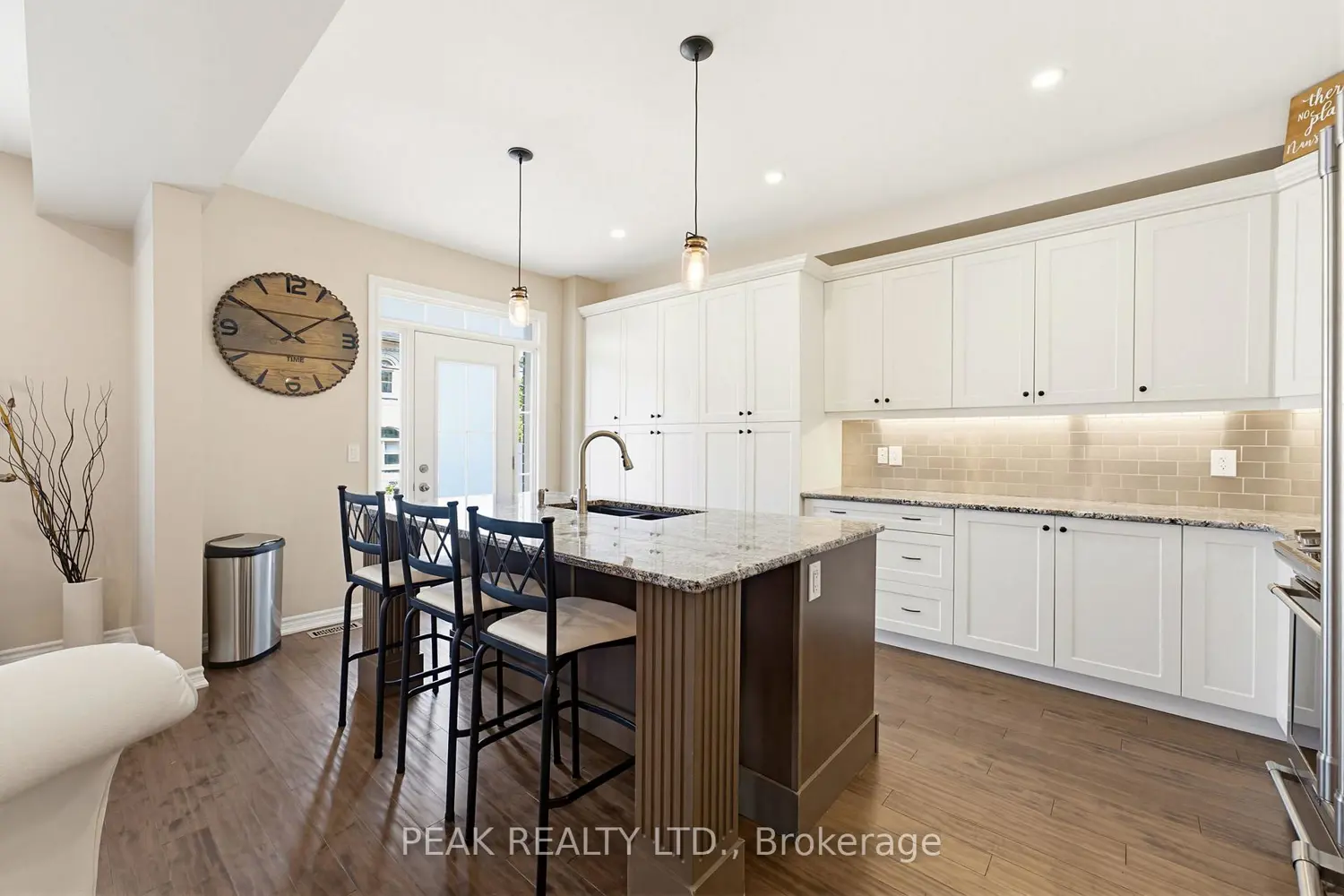 80 Willow Street 84 photo 2