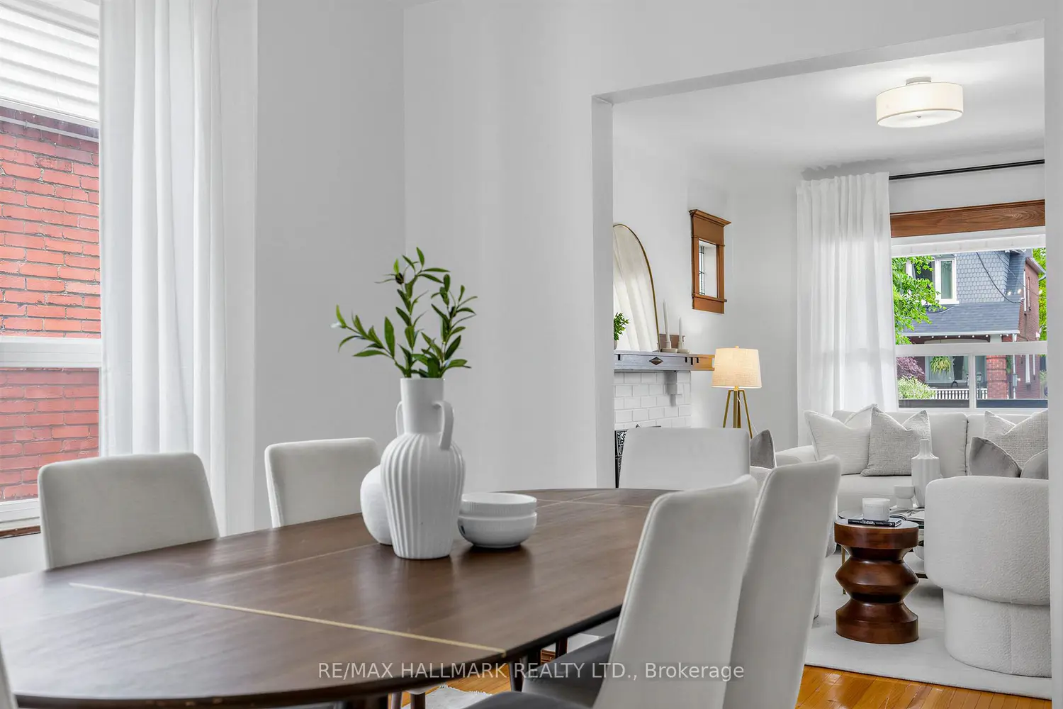 365 Milverton Boulevard photo 5