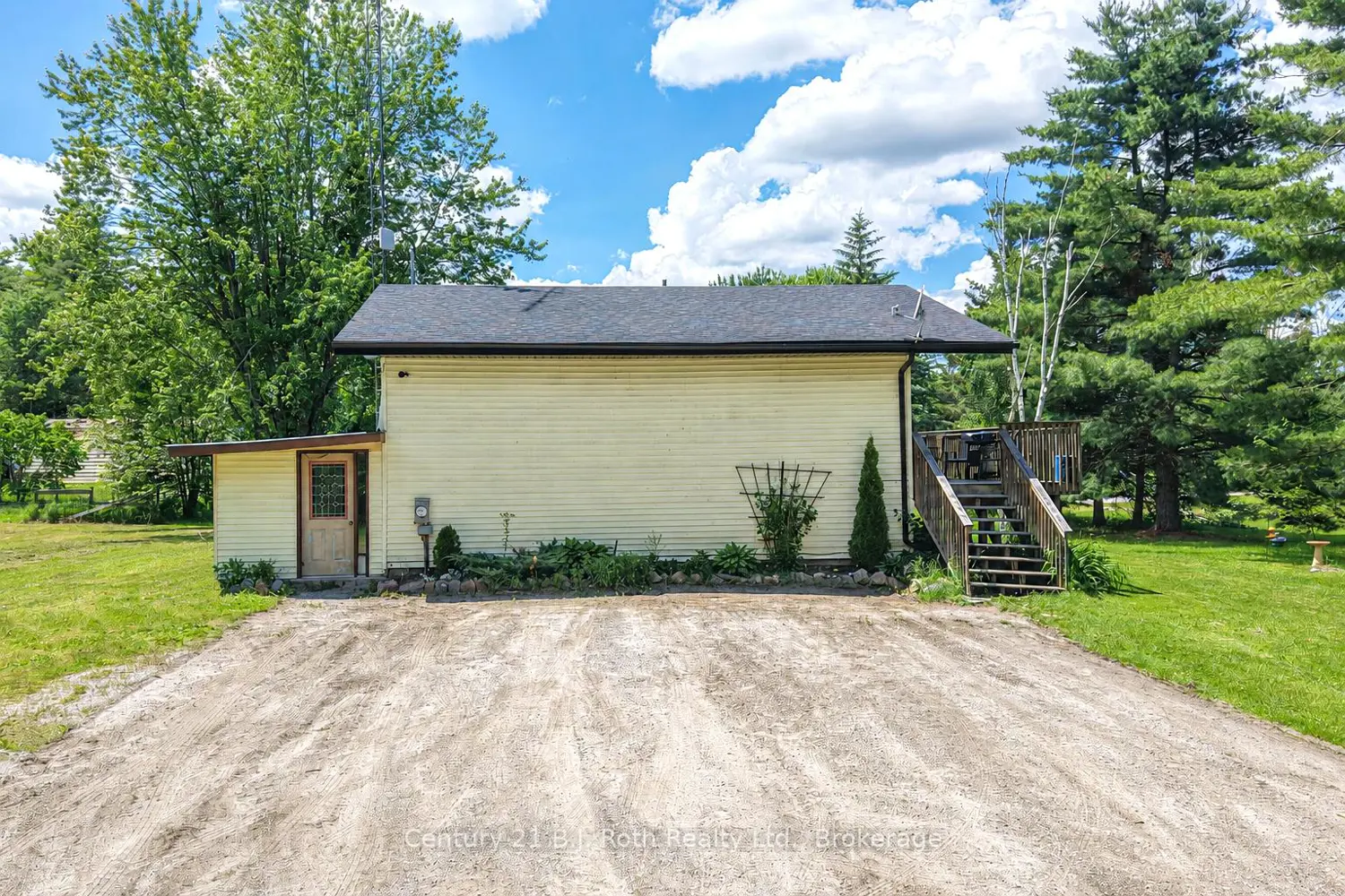 1423 Canning Road photo 4
