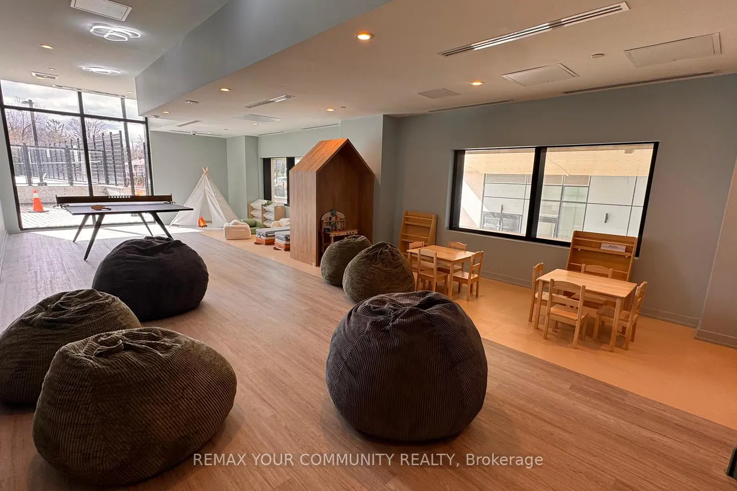 8188 Yonge Street 408 photo 4