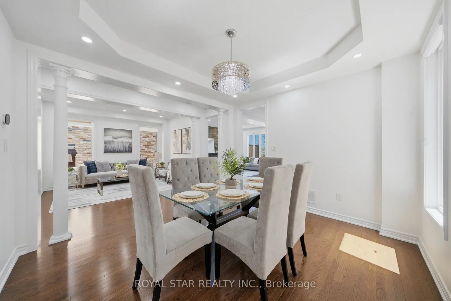 75 Skyvalley Drive photo 2