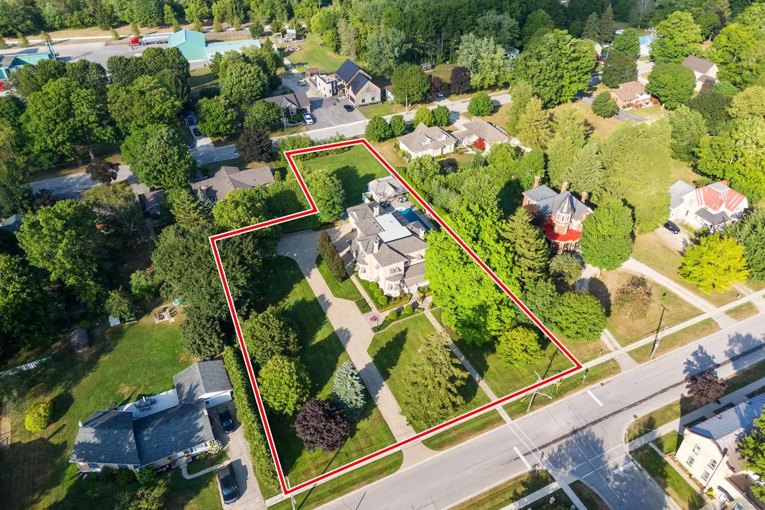 262 Dinsley Street photo 2