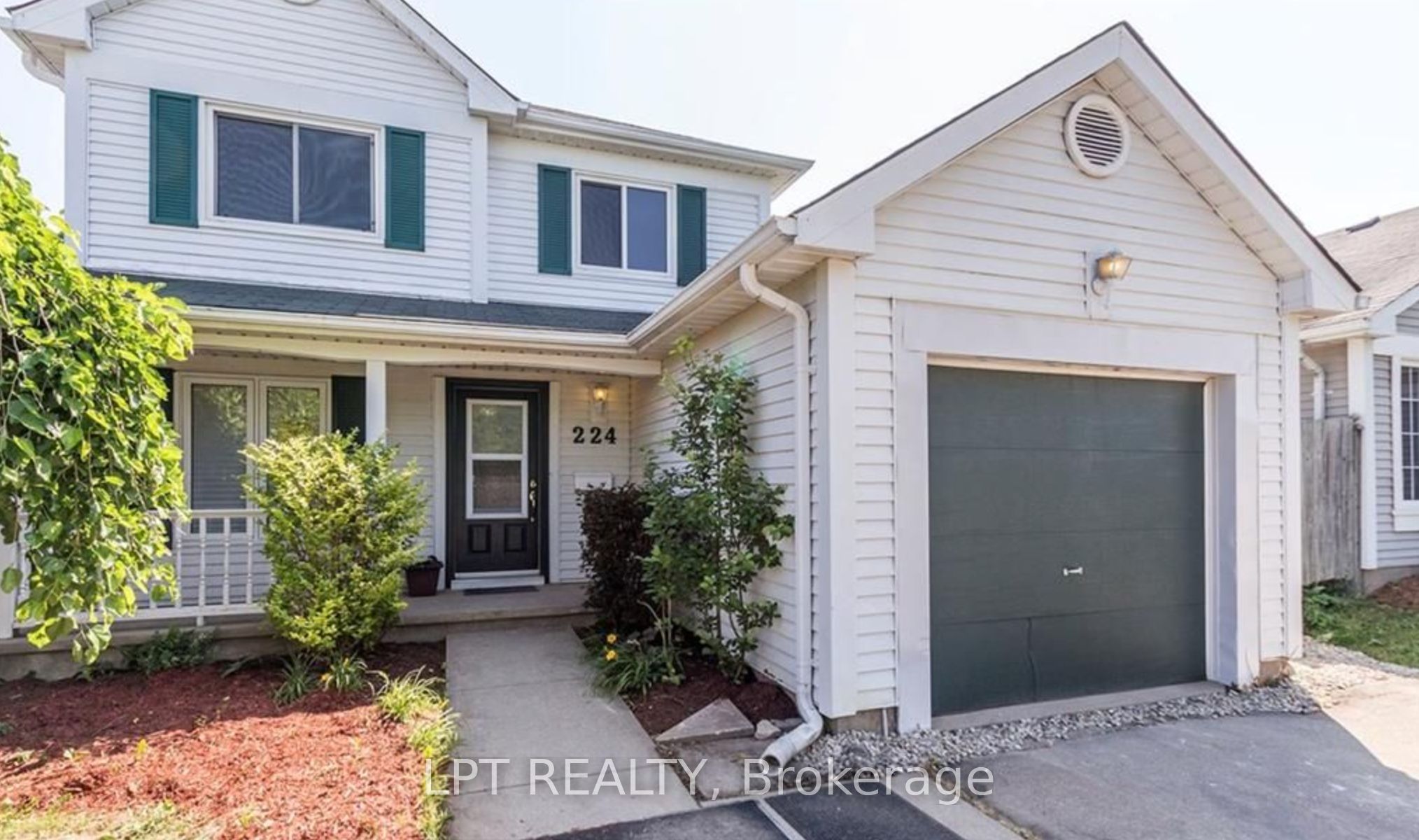 224 A Portsmouth Gate, Waterloo, ON, N2T 2H9