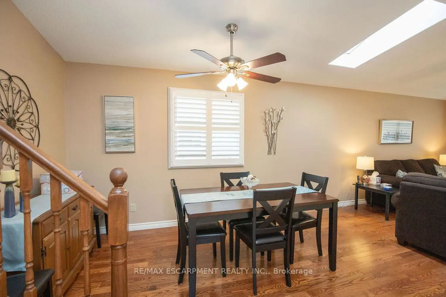 106 Ossington Drive photo 5