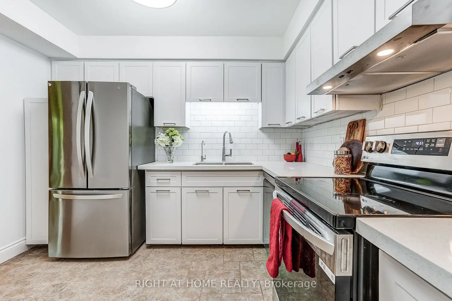 2120 Rathburn Road 55 photo 5