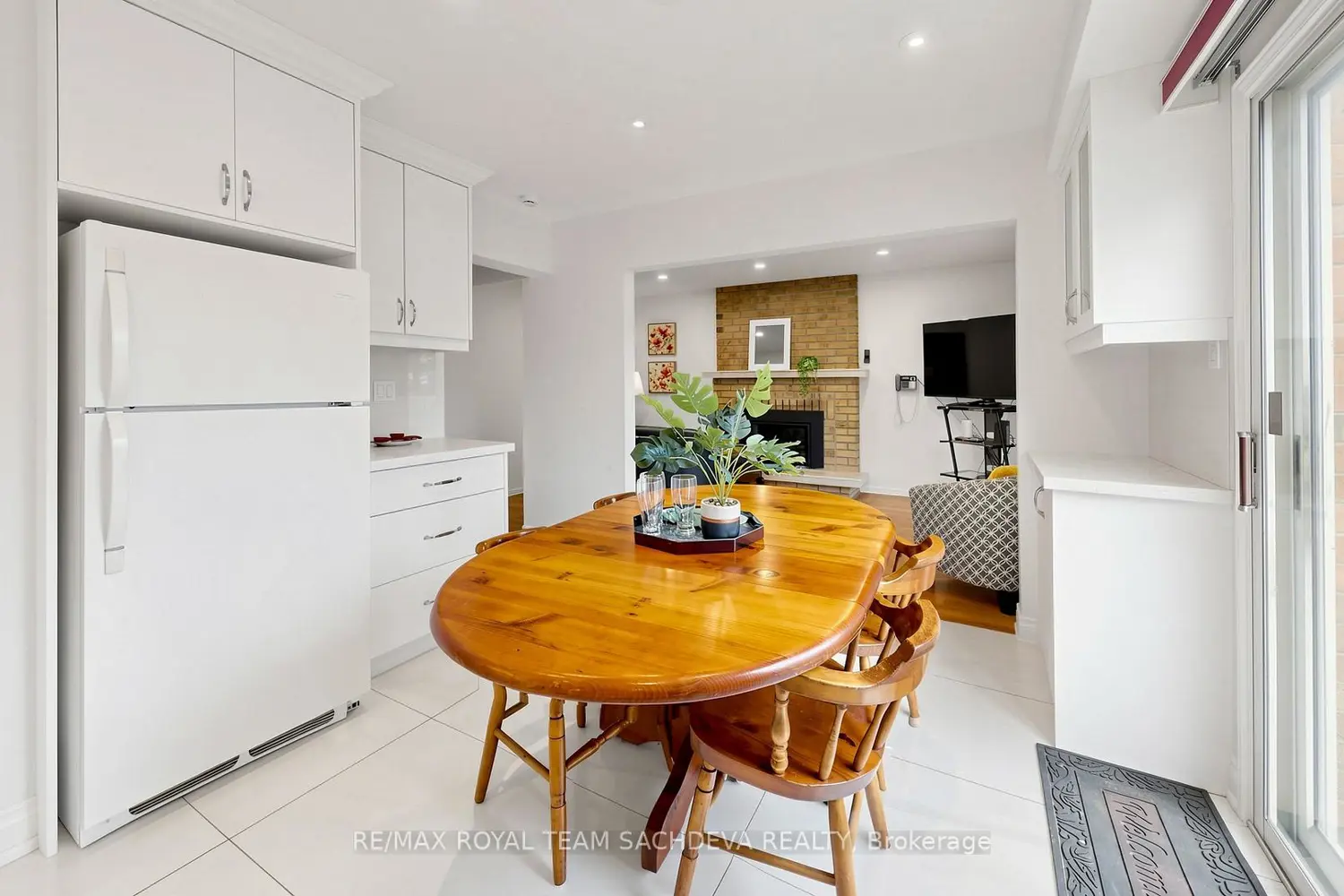 44 Calverley Trail photo 2