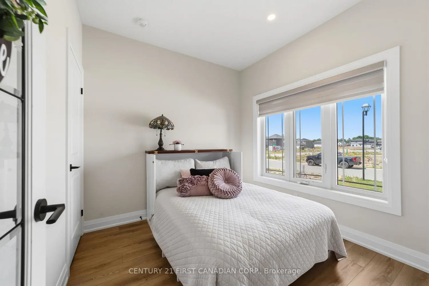 4 Postma Crescent photo 4