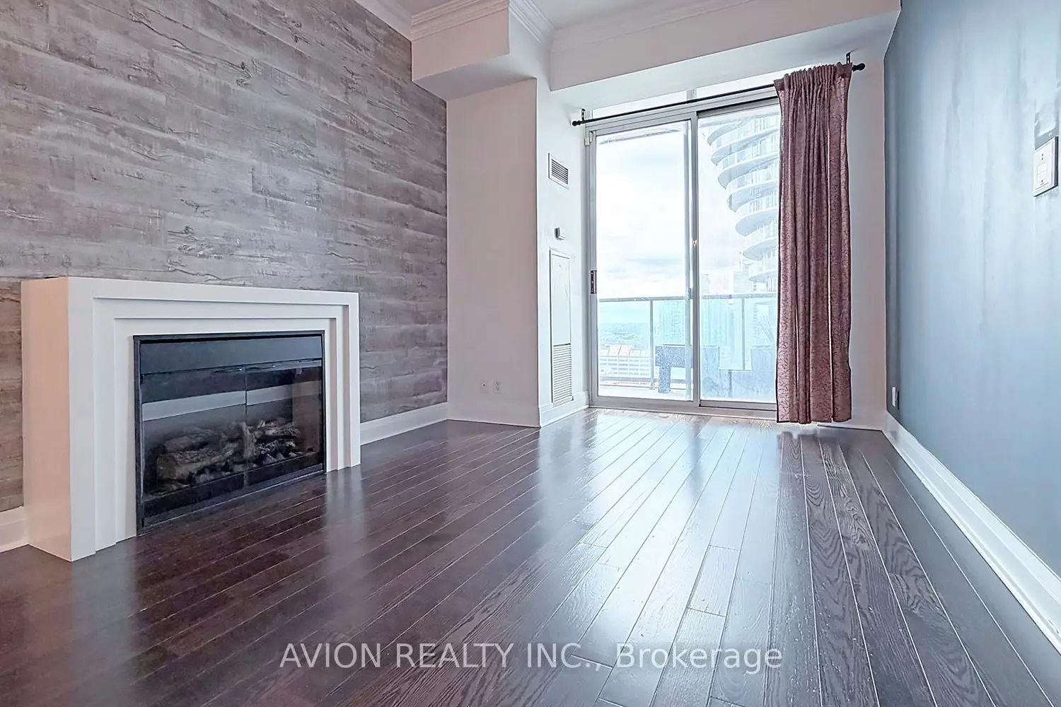 70 Absolute Avenue 2905 photo 3