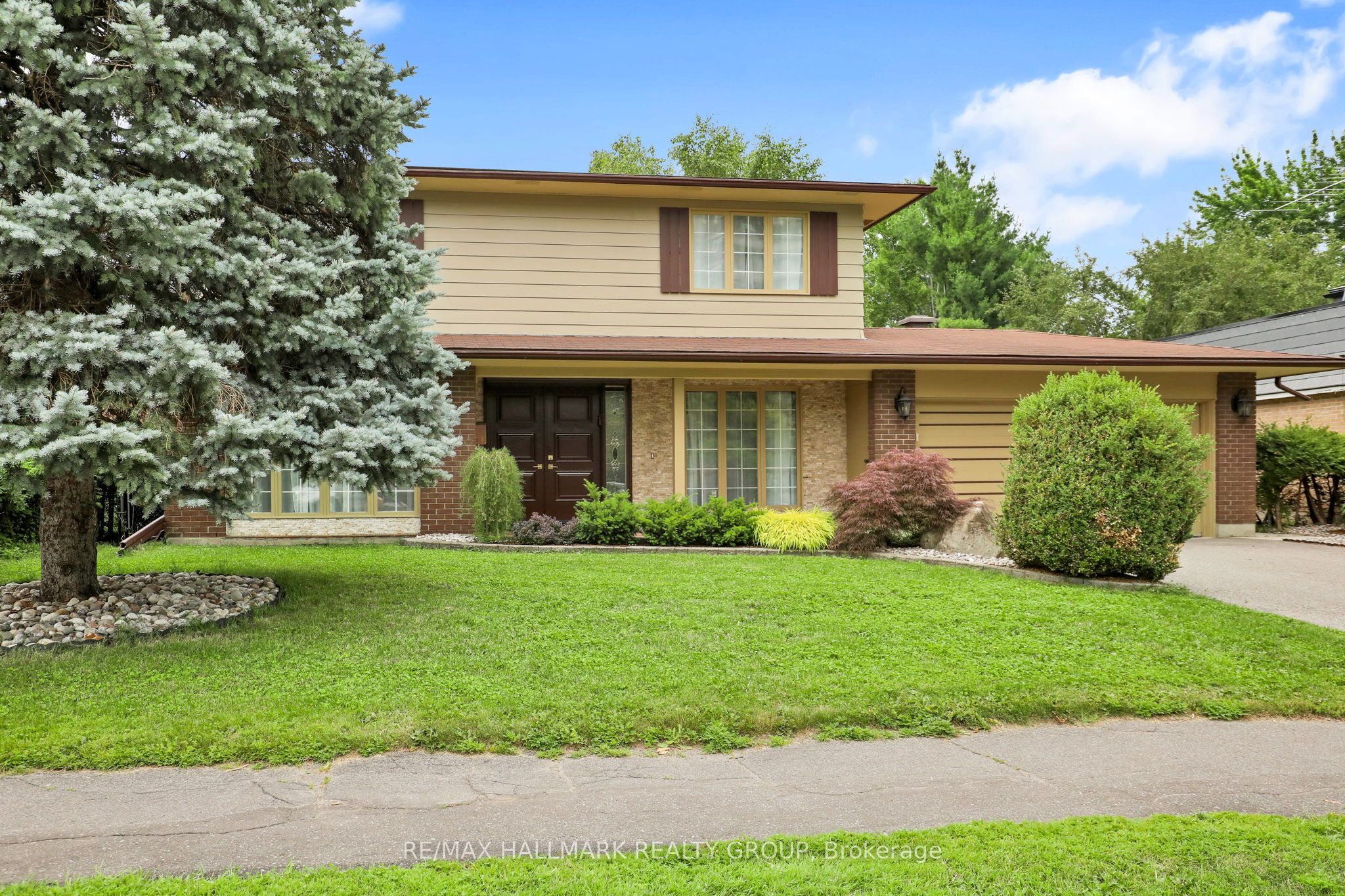 1712 Playfair Drive, Ottawa, ON, K1H 5S6