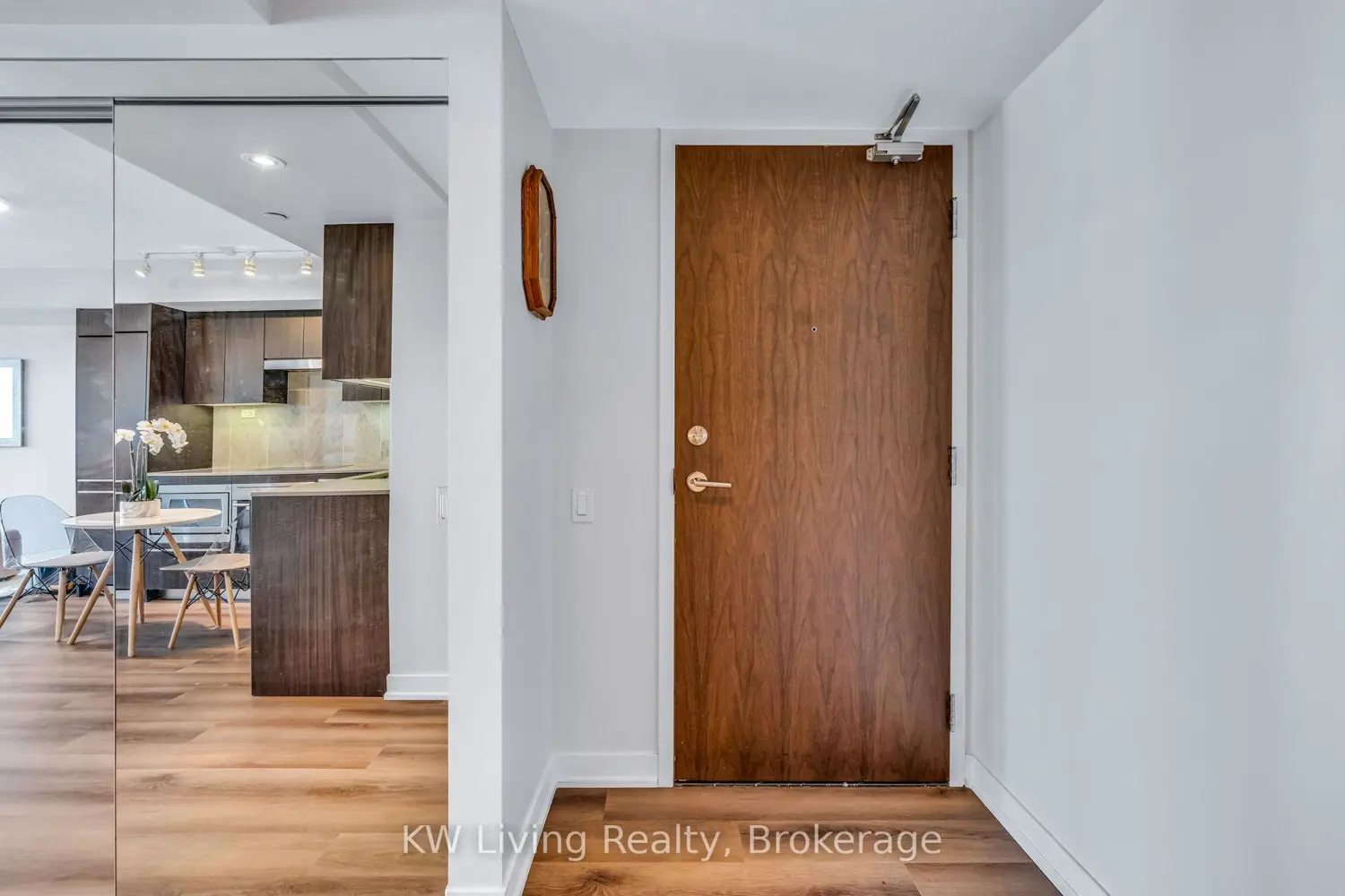 70 Queens Wharf Road 1601 photo 5