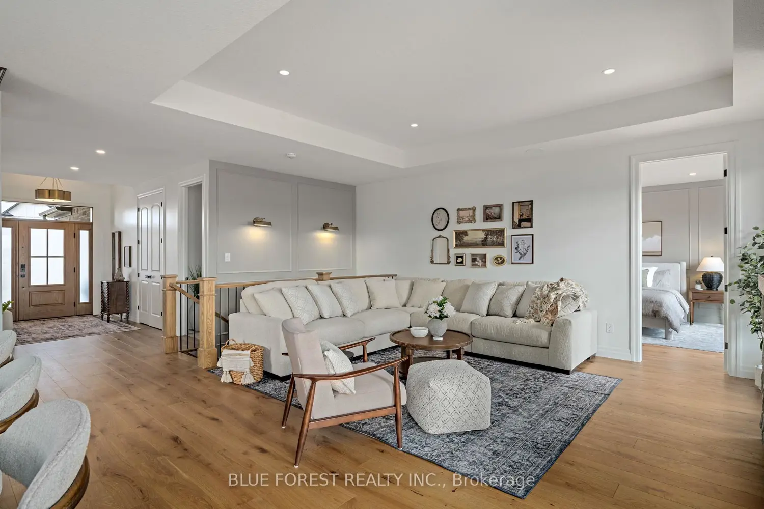 225 Harvest Lane photo 4