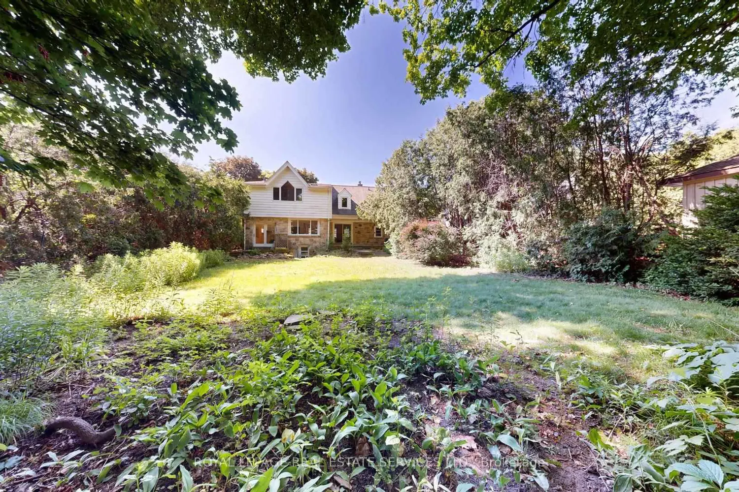 31 Burnhamthorpe Park Boulevard photo 5