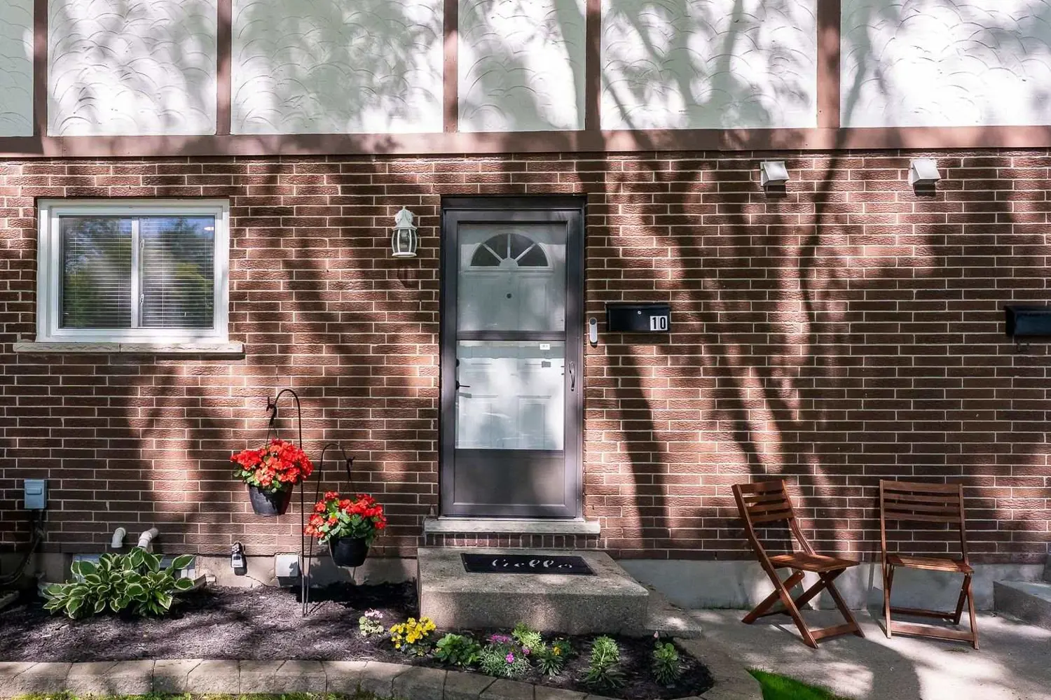 3322 Addison Avenue 10