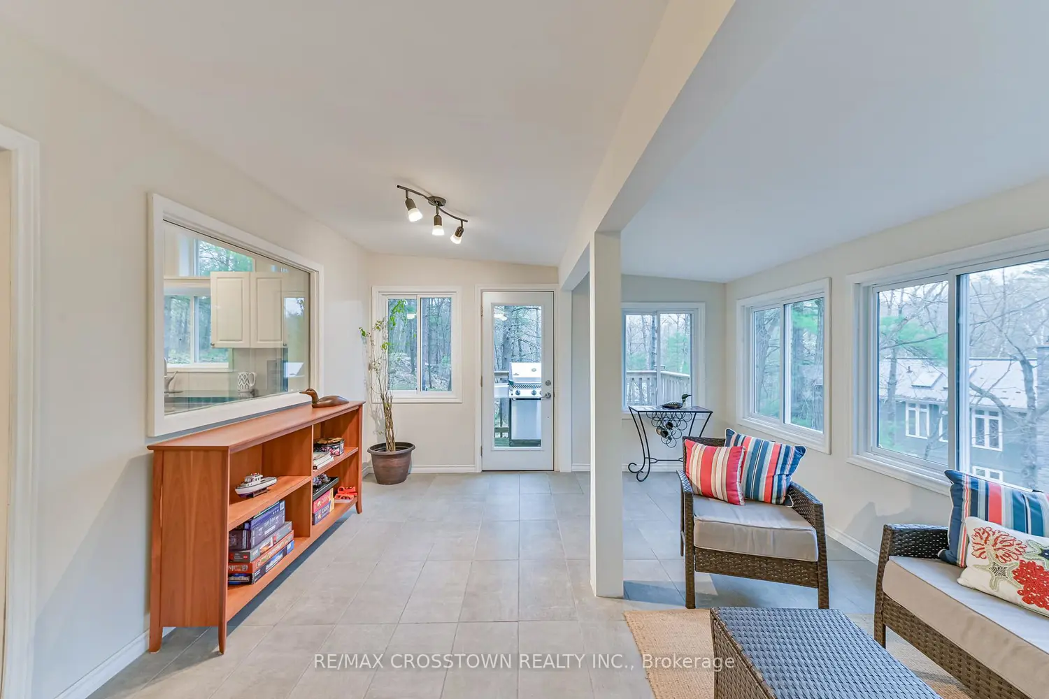 607 Juniper Drive photo 5