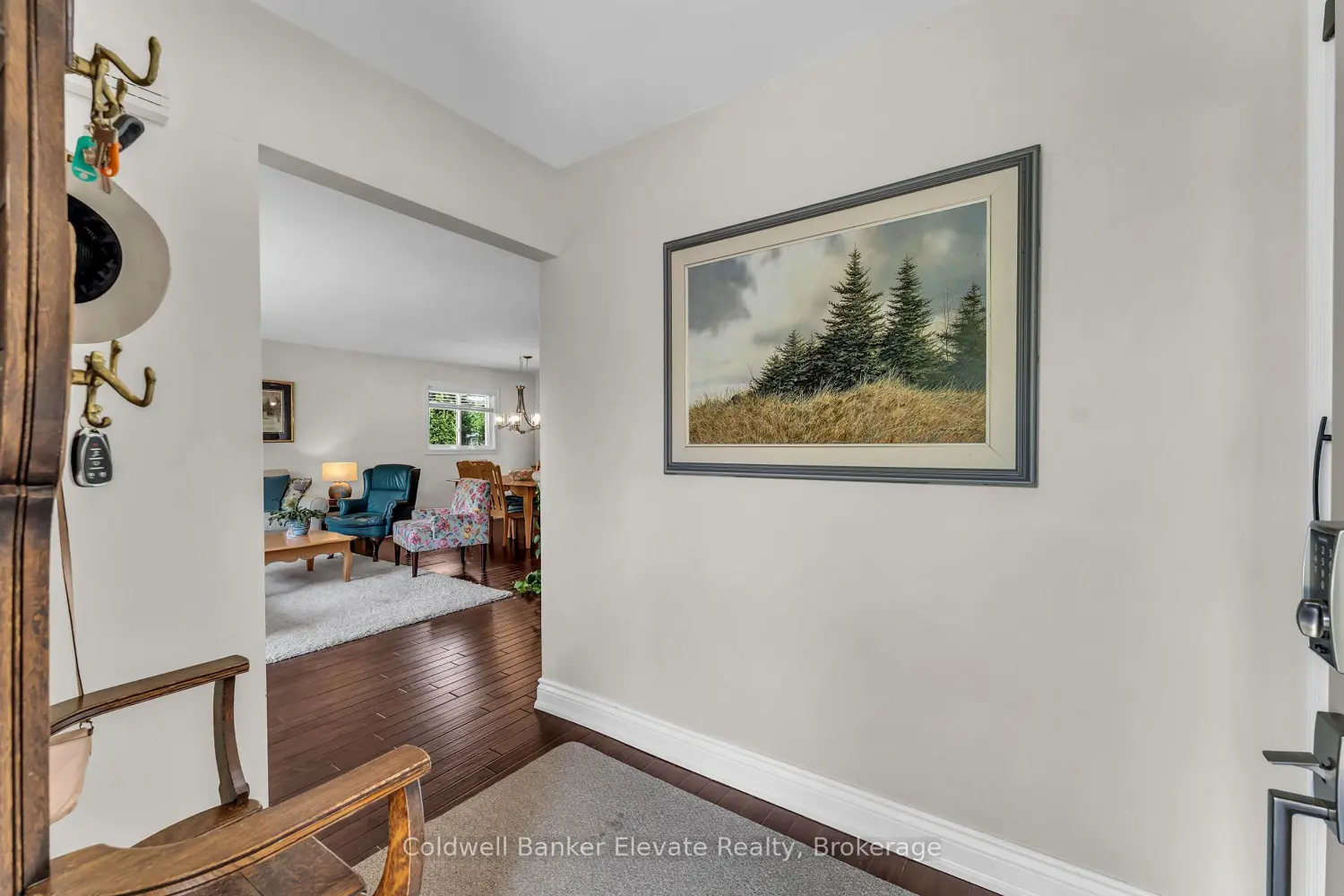 180 Rexway Drive photo 3