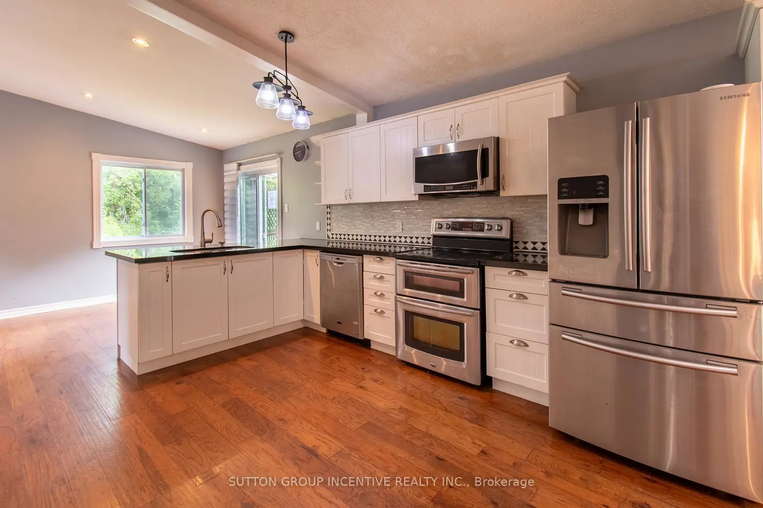 59 Forest Hill Drive photo 4