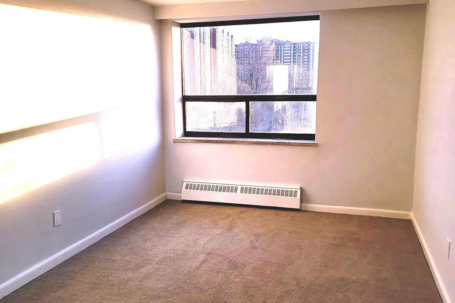 921 Midland Avenue 504 photo 3