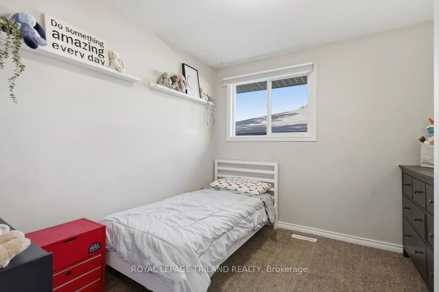 138 Fennell Crescent photo 2
