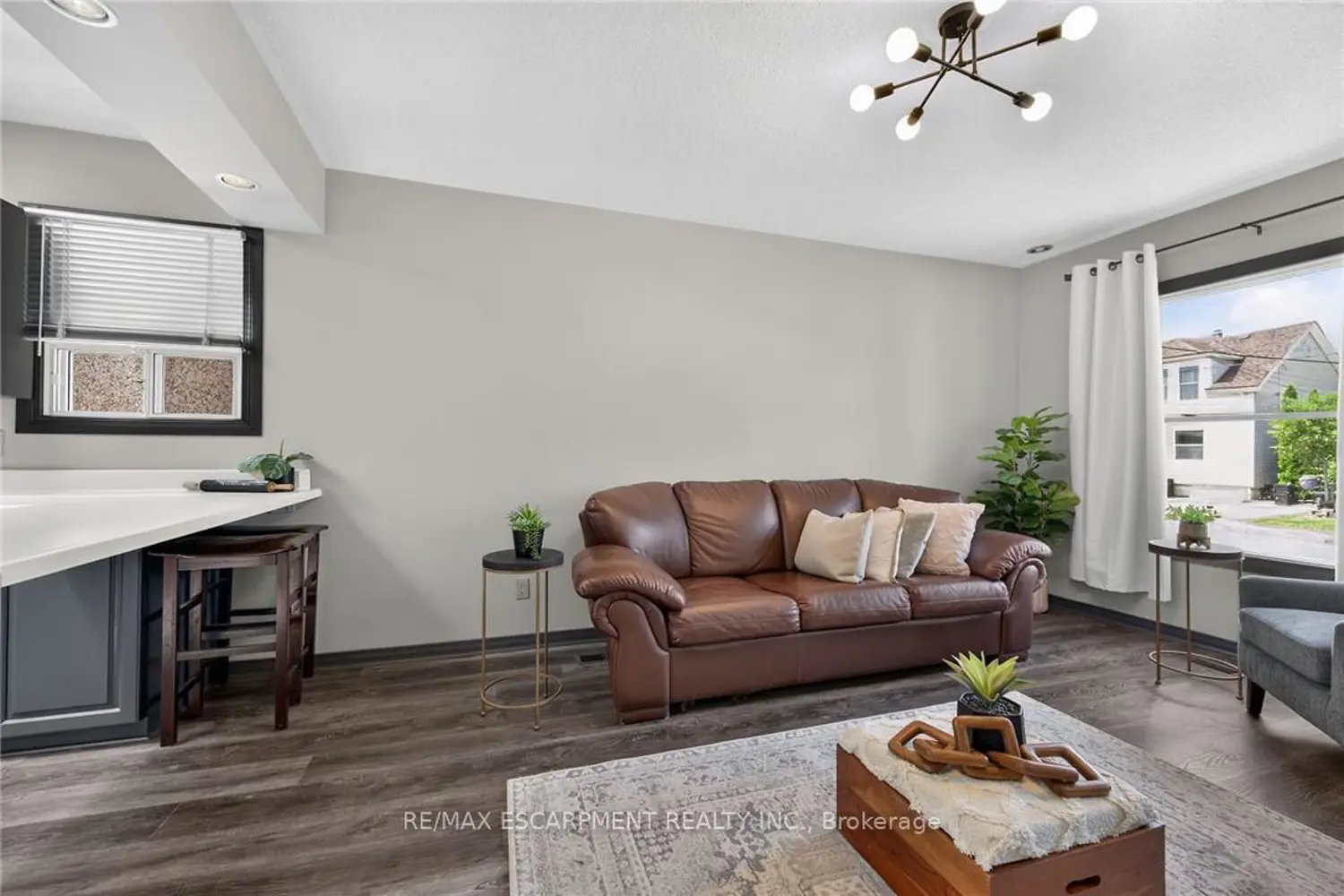 184 London Street photo 3