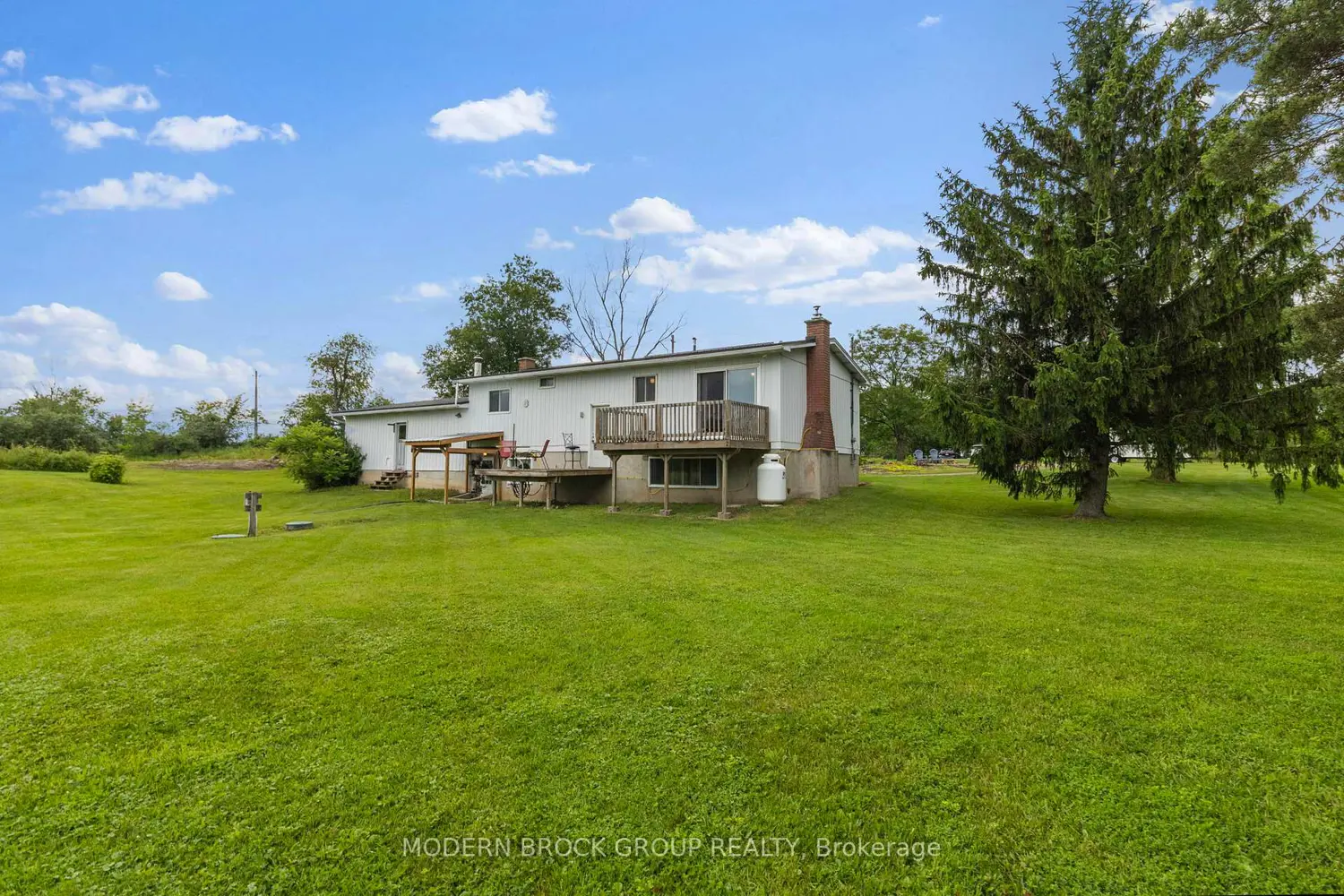 1057 Cty Rd 2 Road photo 3