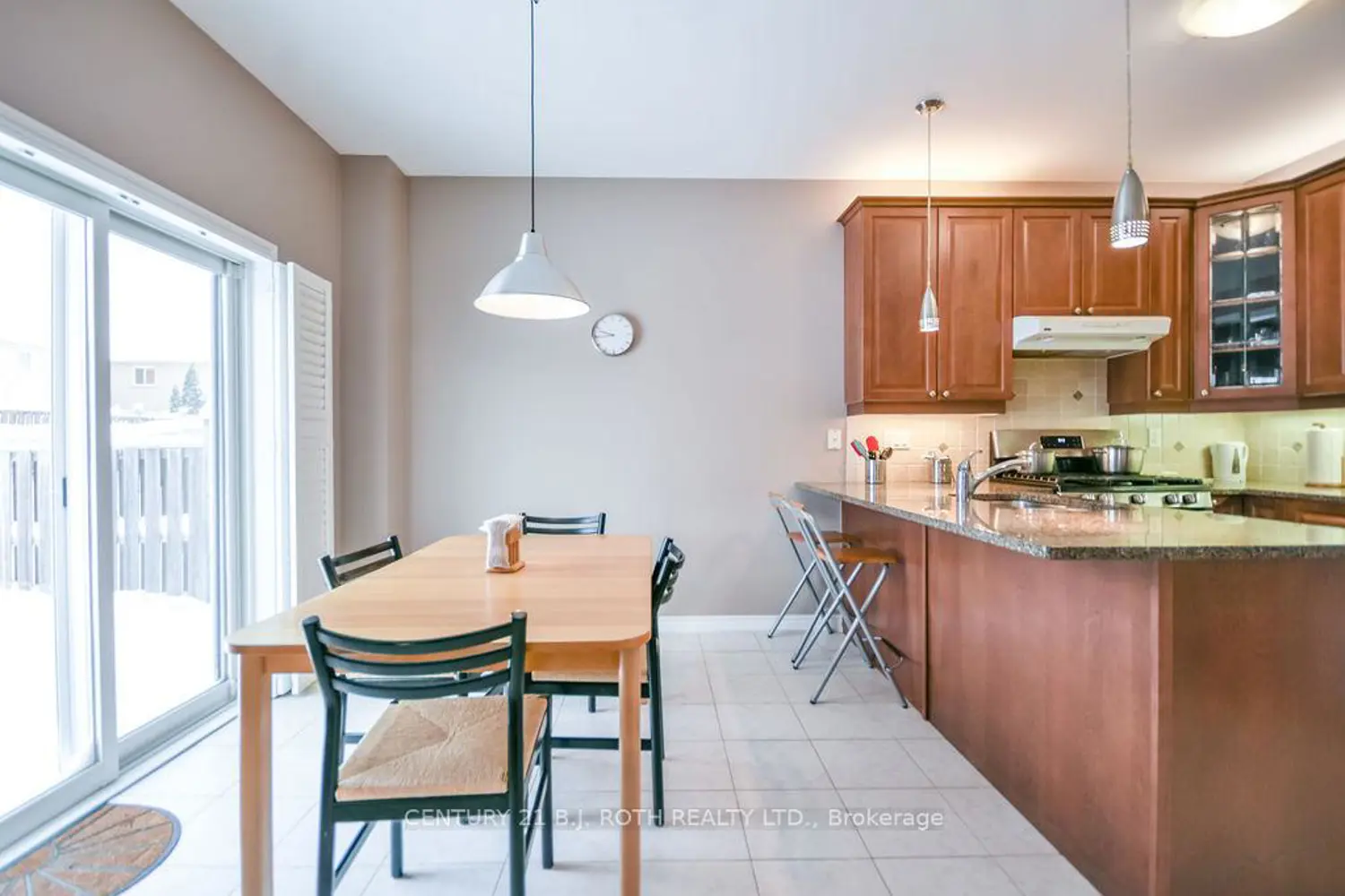24 Connaught Lane photo 3