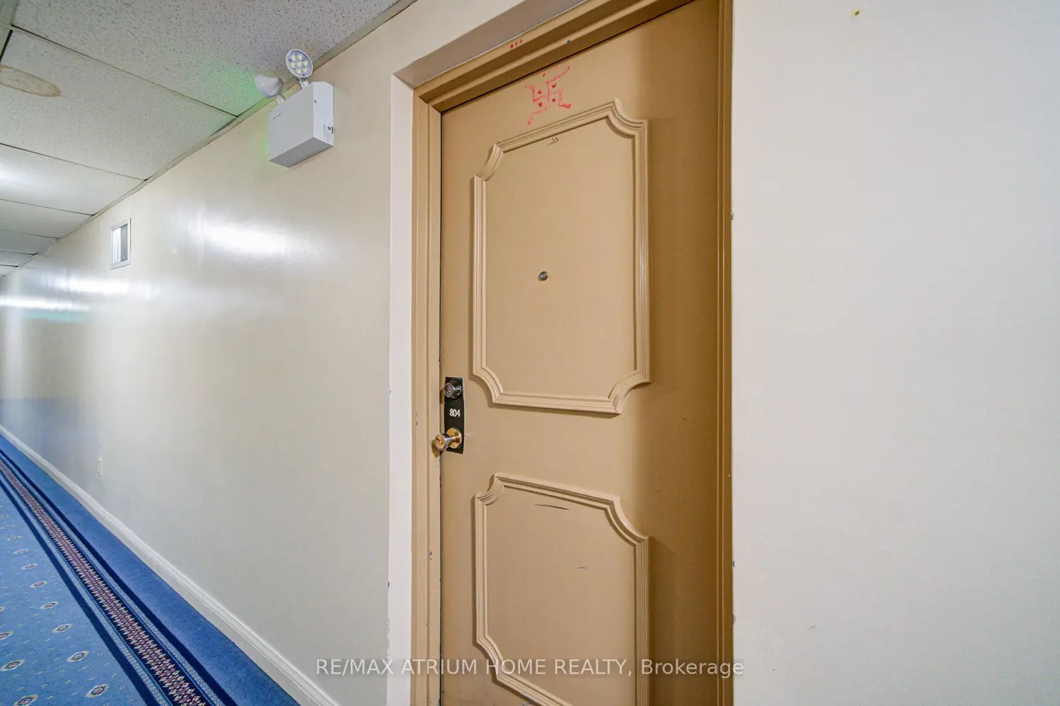 1101 Pharmacy Avenue 804 photo 3