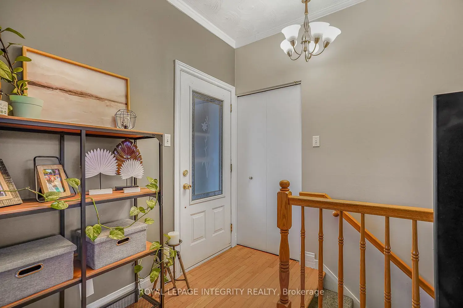 84 Lalande Crescent photo 3