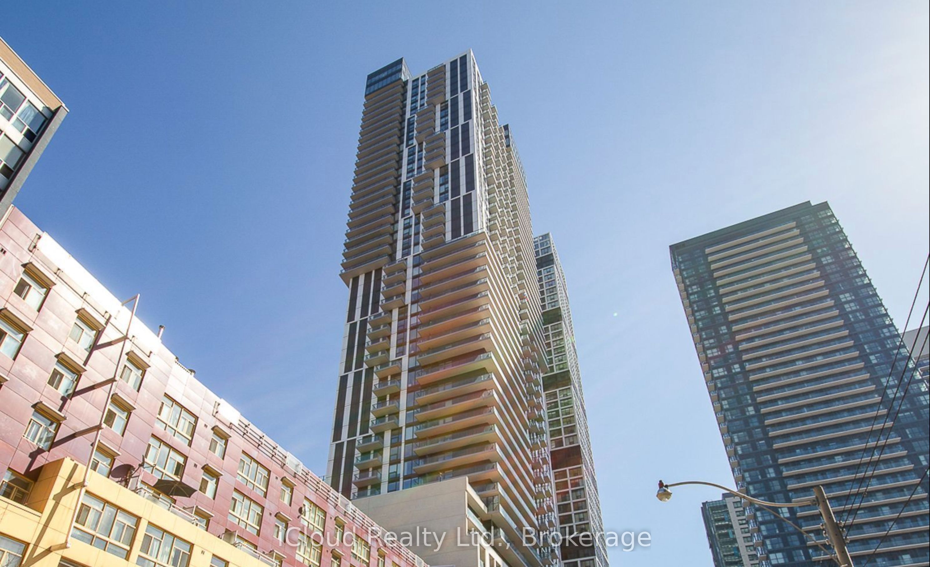 2812-251 Jarvis Street, Toronto, ON, M5B 0C3