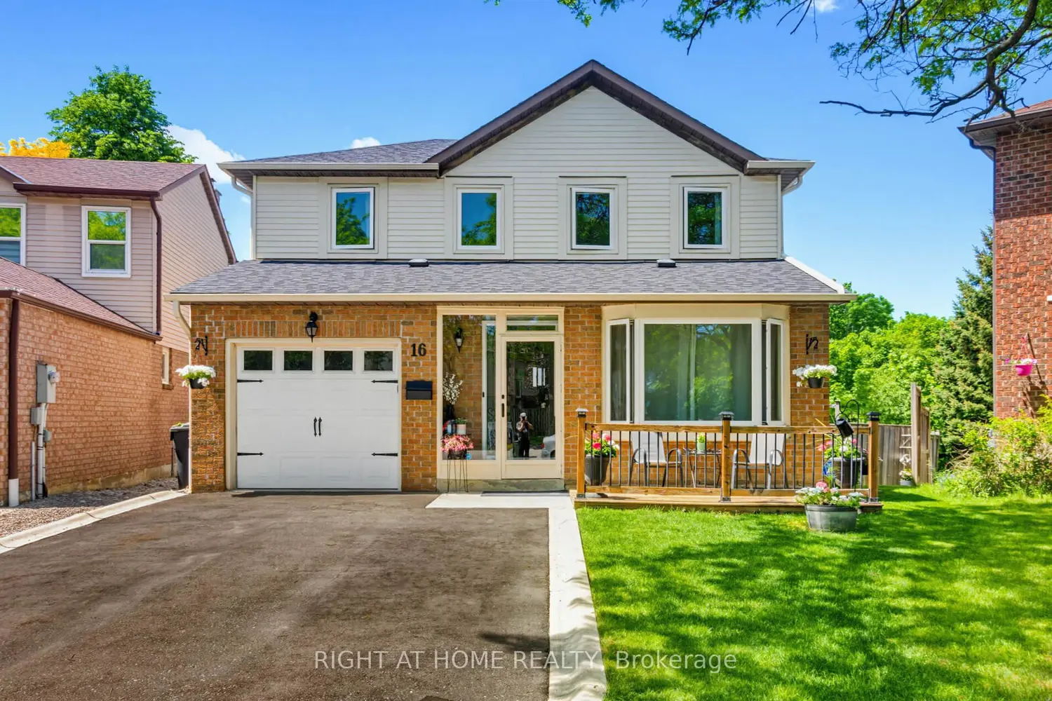 16 Marengo Court