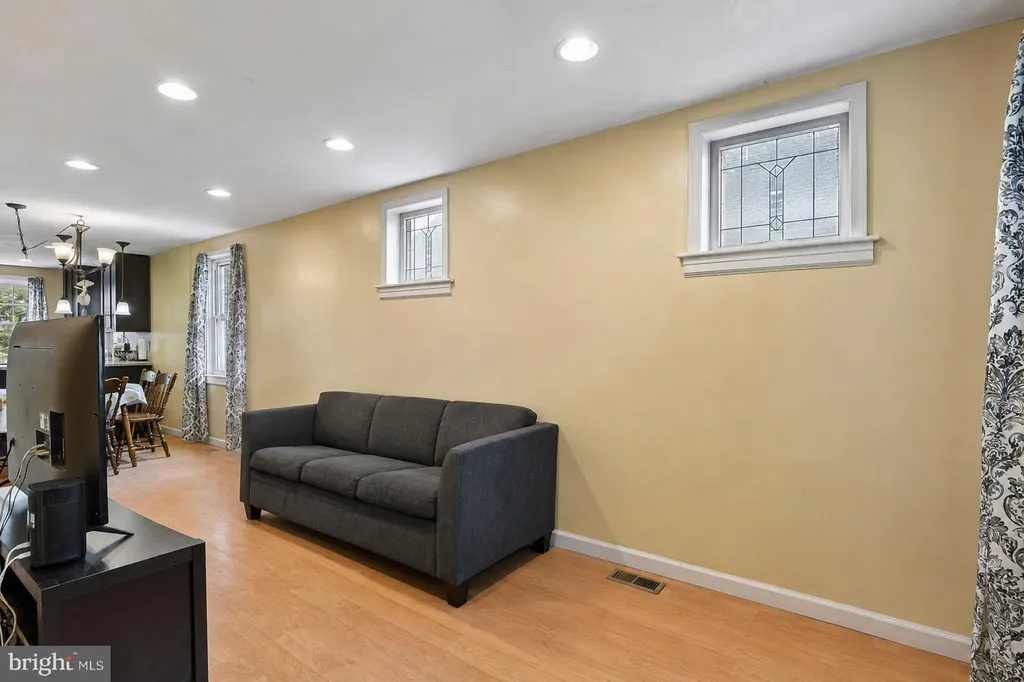 2917 Linganore Avenue, Baltimore, MD 21234 photo 2