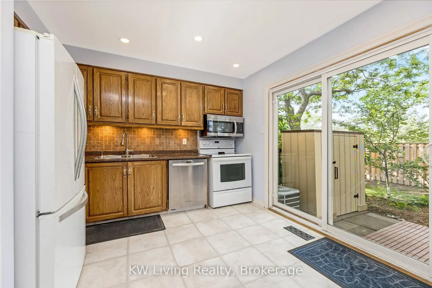 6679 Shelter Bay 11 photo 5