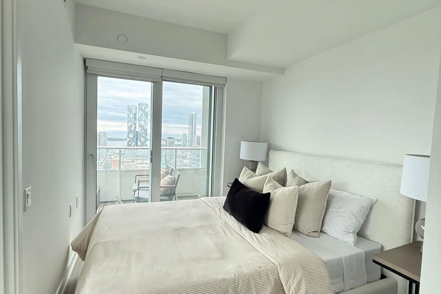 88 Queen Street 3703 photo 5