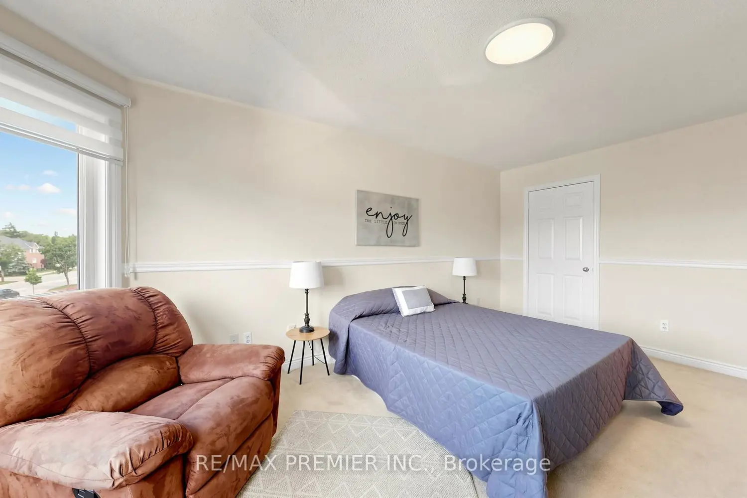 6279 Donway Drive photo 4