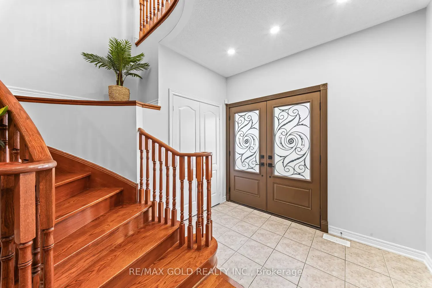 14 Dovehaven Crescent photo 2